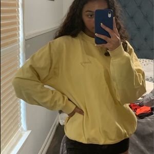 Brandy Melville sweatshirt